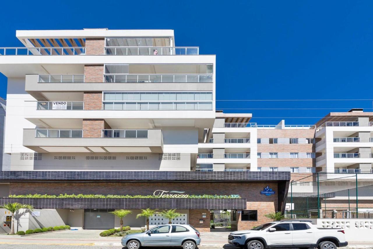 Terrazzo 602B - Cobertura duplex à poucos metros da praia de Bombas - Condomínio com piscina - Academia - Solário Bombinhas Exterior foto