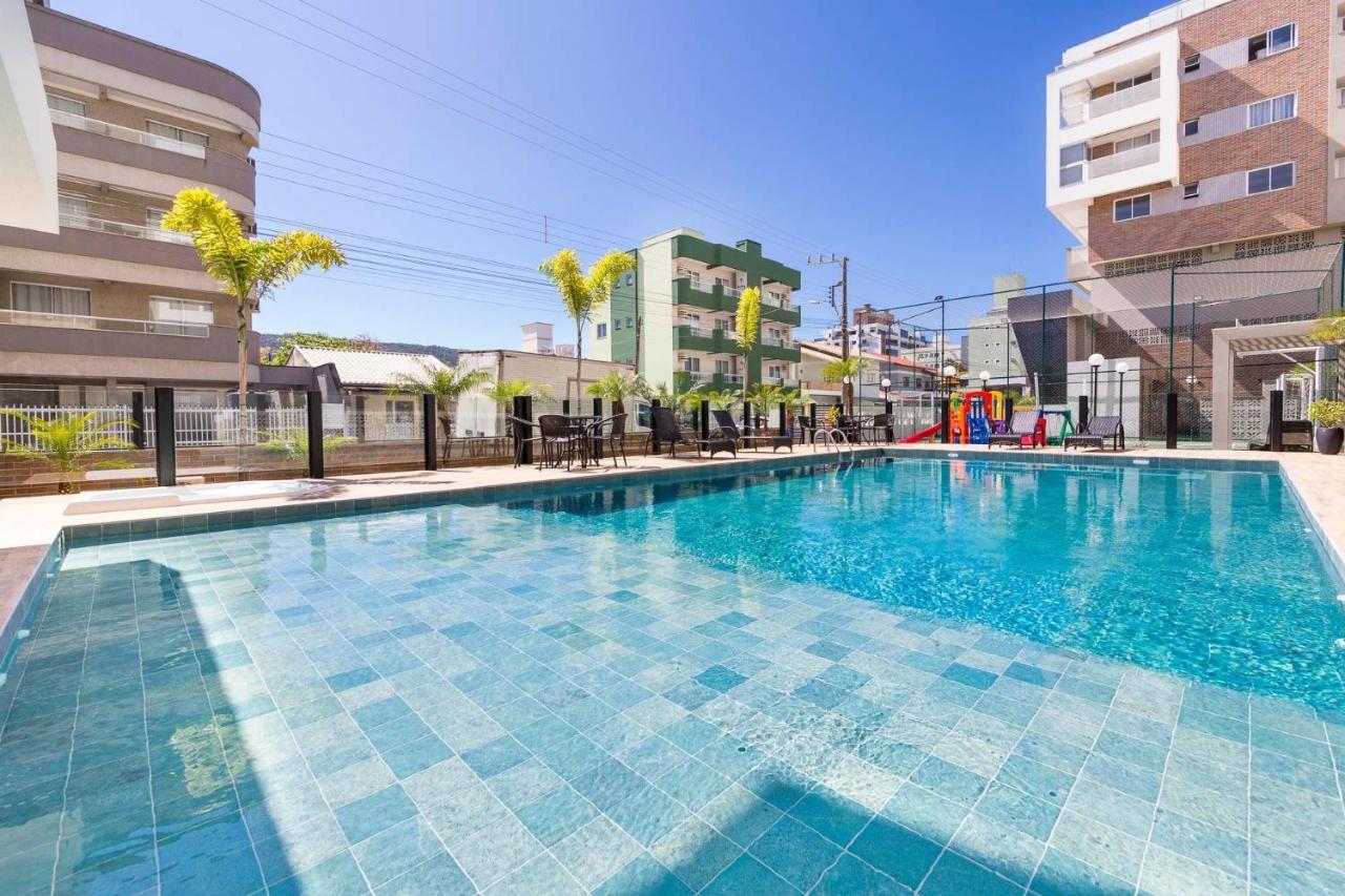 Terrazzo 602B - Cobertura duplex à poucos metros da praia de Bombas - Condomínio com piscina - Academia - Solário Bombinhas Exterior foto