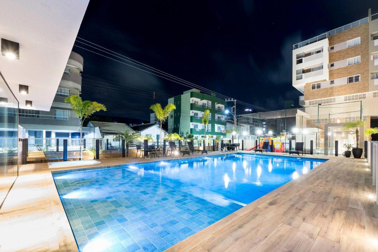 Terrazzo 602B - Cobertura duplex à poucos metros da praia de Bombas - Condomínio com piscina - Academia - Solário Bombinhas Exterior foto